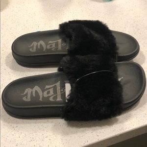 Mad Love Shoes - New Fuzzy black slippers Mad Love Shoes - New Fuzzy black slippers